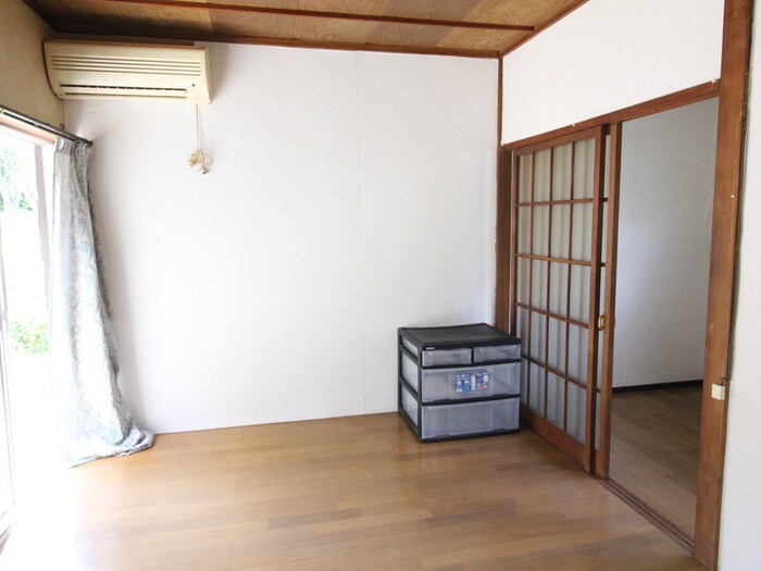 物件内観写真10　(居室)