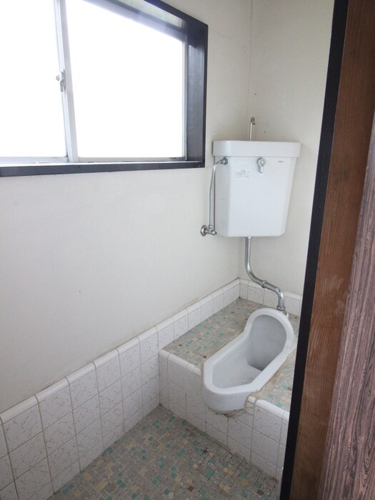 物件内観写真14　(トイレ)