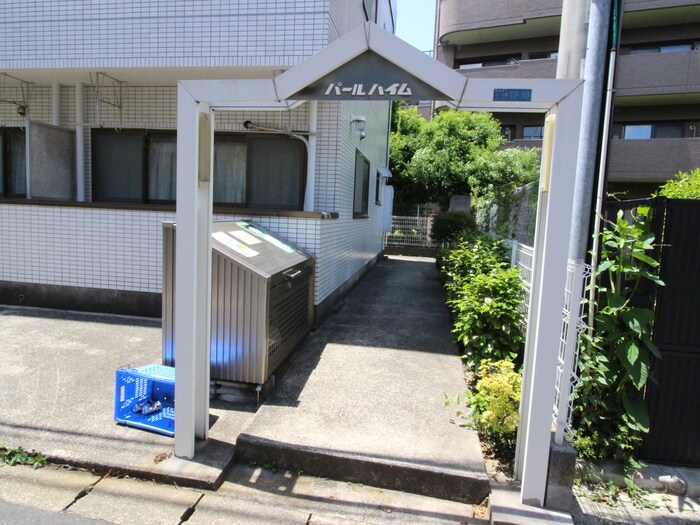 物件外観写真2　(エントランス部分)