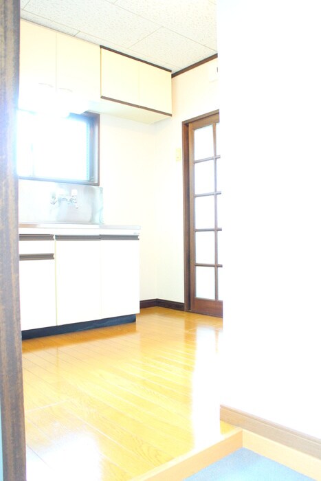 物件内観写真10　(玄関)