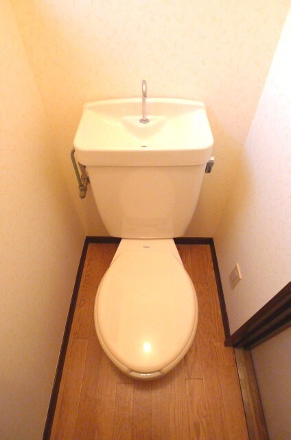 物件内観写真12　(トイレ)