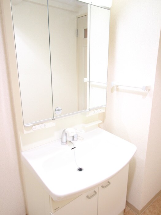 物件内観写真16　(洗面)