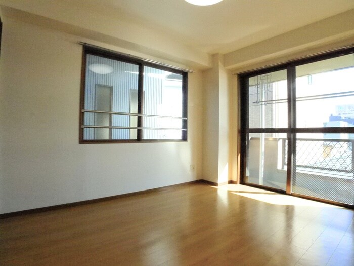 物件内観写真9　(居室)