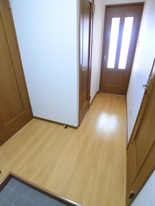 物件内観写真18　(廊下)