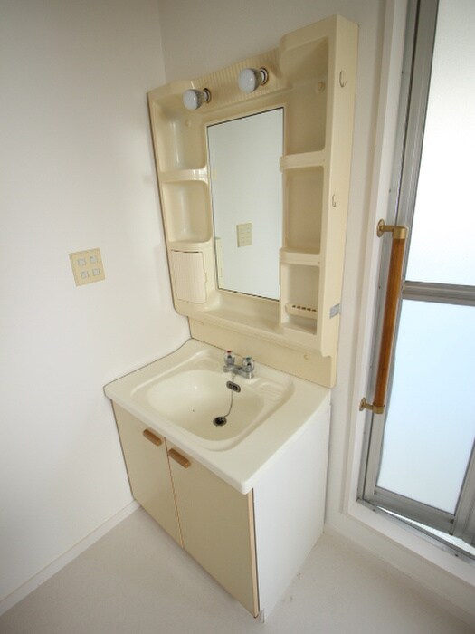 物件内観写真9　(洗面)