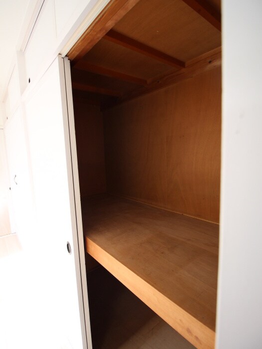 物件内観写真18　(玄関)