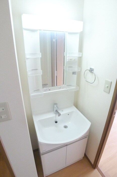 物件内観写真11　(洗面)