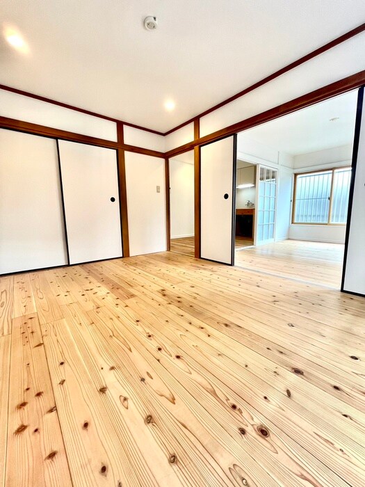 物件内観写真10　(居室)