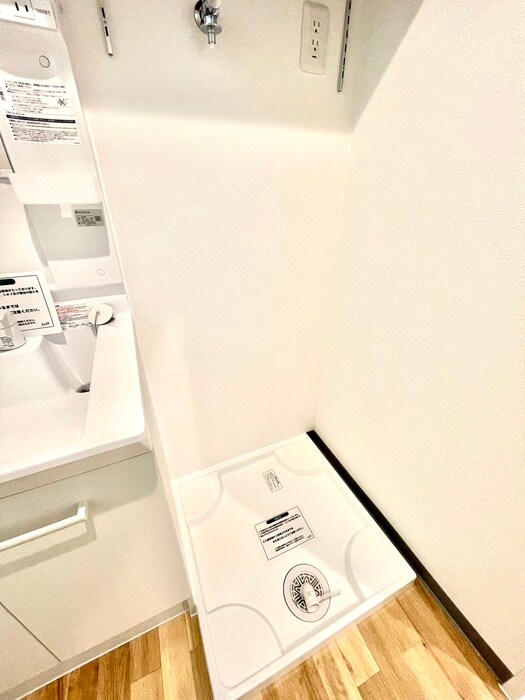 物件内観写真17　(洗濯機置場)