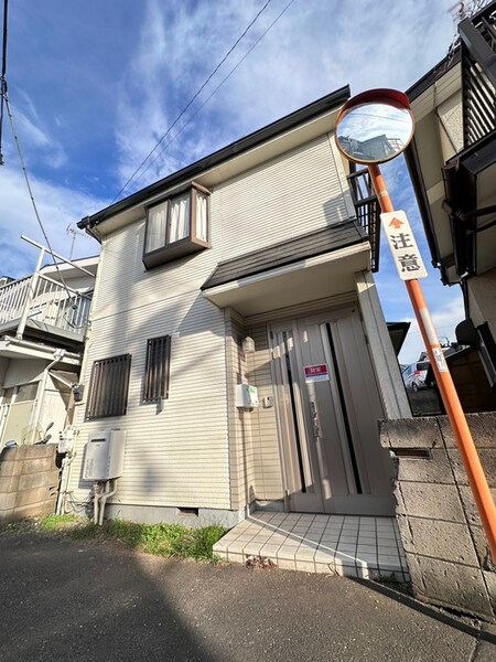 新座市栗原1丁目貸家外観写真