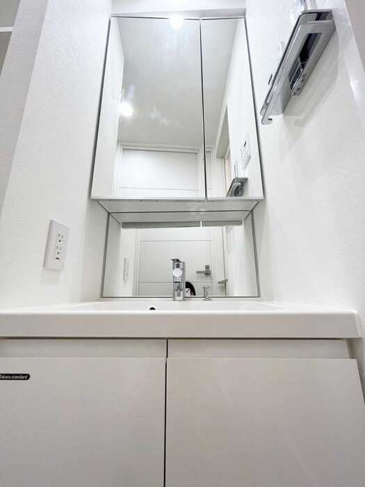 物件内観写真11　(洗面)