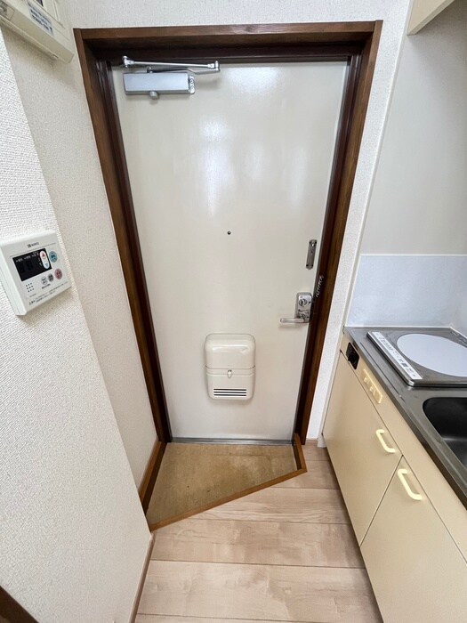 物件内観写真22　(玄関)