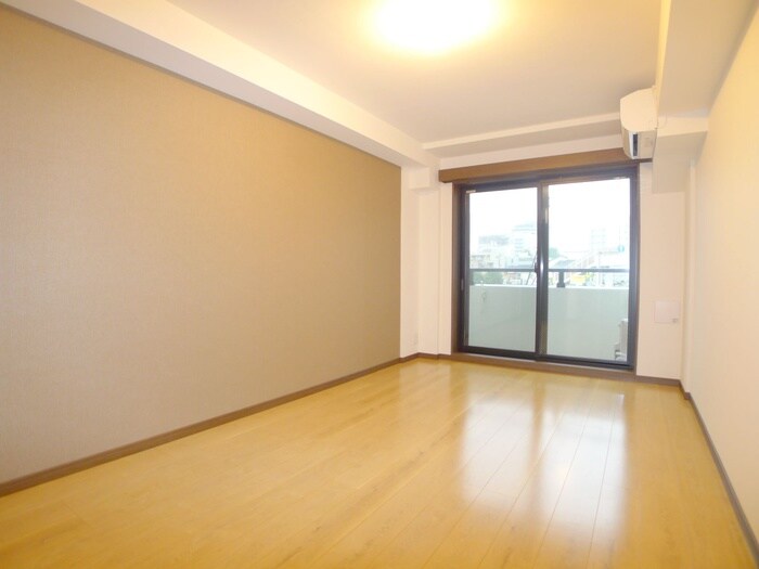 物件内観写真15　(居室)