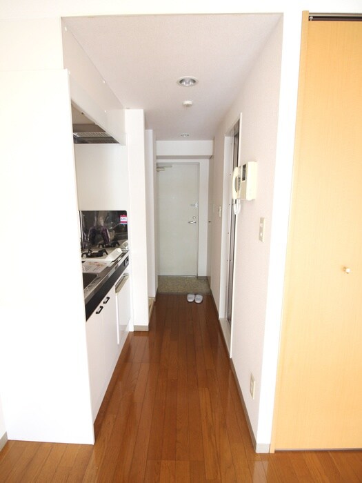 物件内観写真19　(廊下)