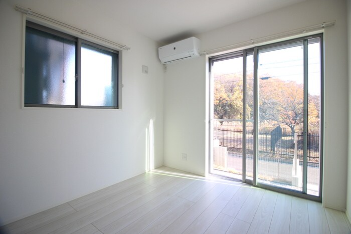 物件内観写真18　(居室)