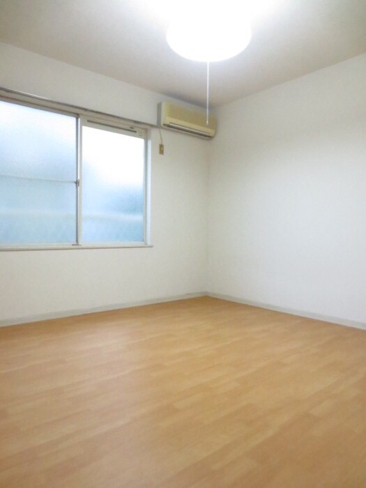 物件内観写真12　(居室)