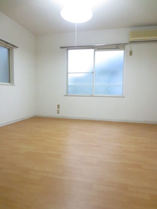 物件内観写真13　(居室)