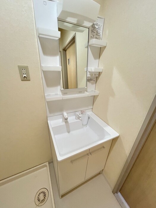 物件内観写真12　(洗面)