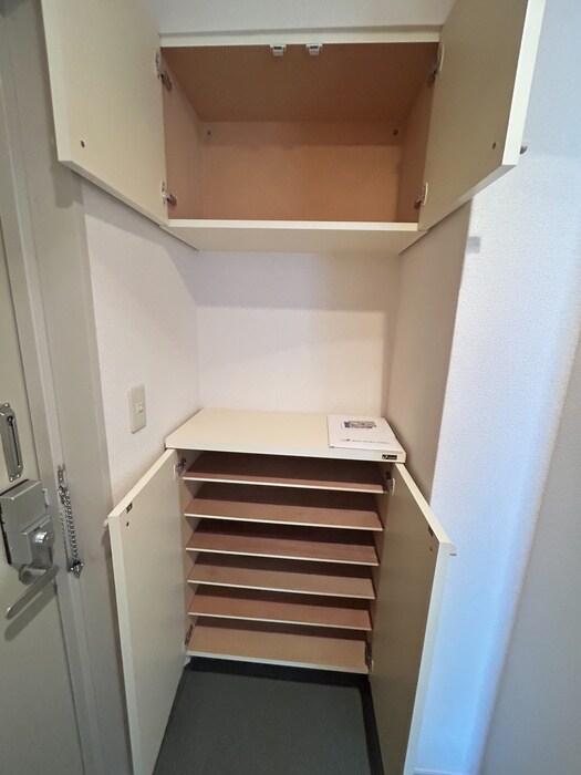 物件内観写真18　(靴箱)