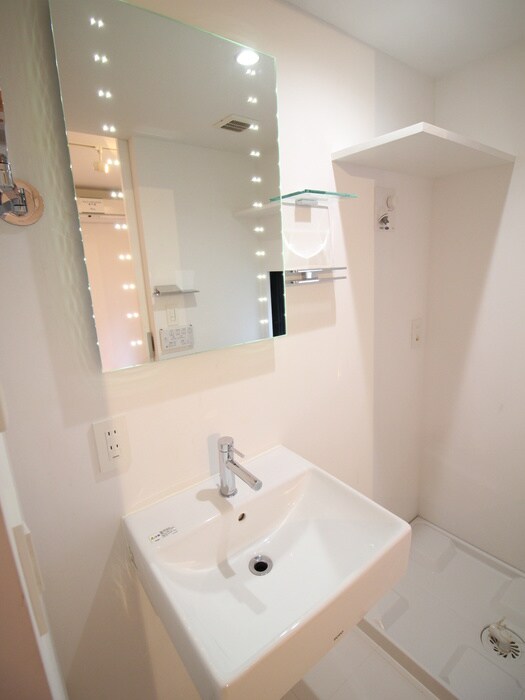 物件内観写真13　(洗面)