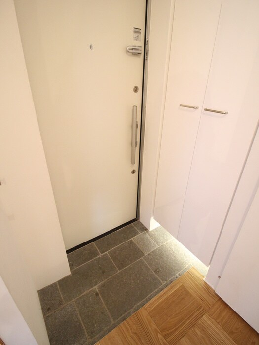 物件内観写真15　(玄関)