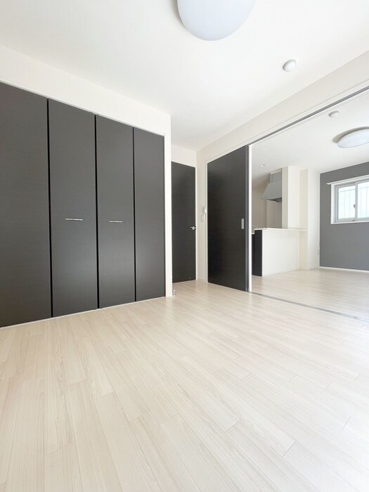 物件内観写真6　(居室)