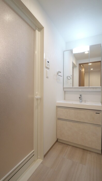 物件内観写真12　(洗面)