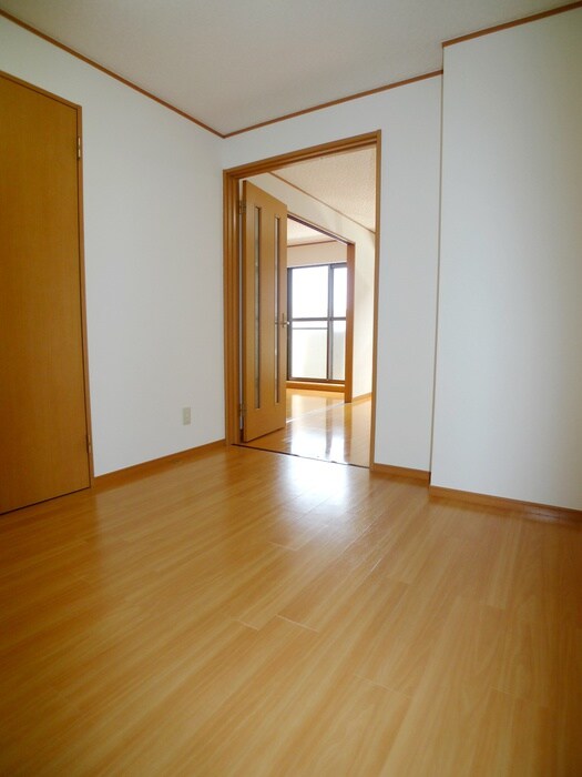 物件内観写真18　(室内からの展望)