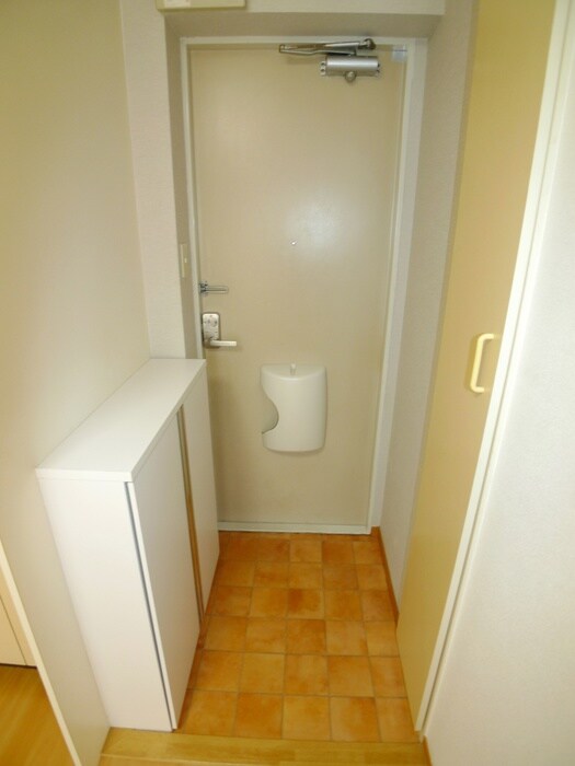 物件内観写真21　(玄関)