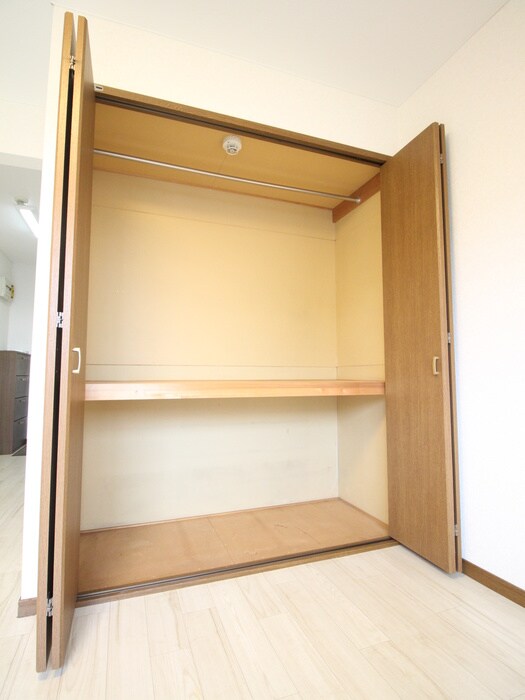 物件内観写真15　(収納)