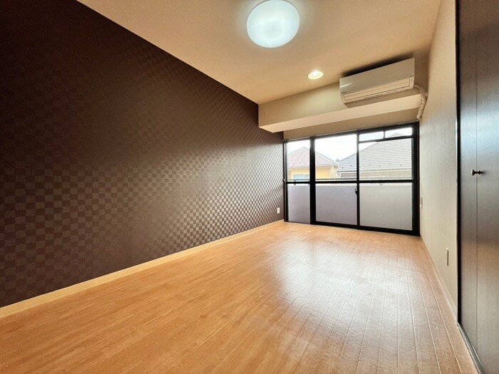 物件内観写真8　(居室)