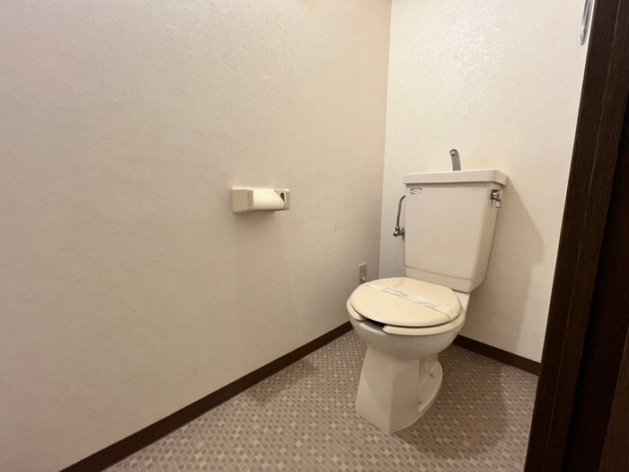物件内観写真13　(トイレ)
