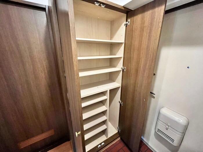 物件内観写真17　(靴箱)