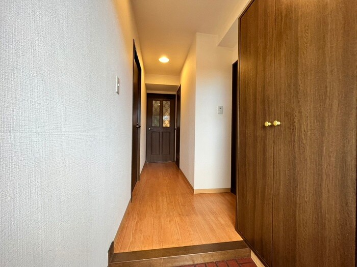 物件内観写真19　(廊下)