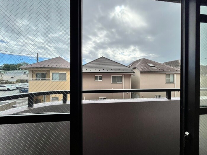 物件内観写真20　(室内からの展望)