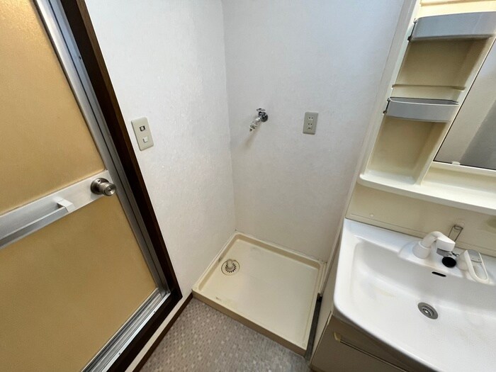 物件内観写真22　(洗濯機置場)