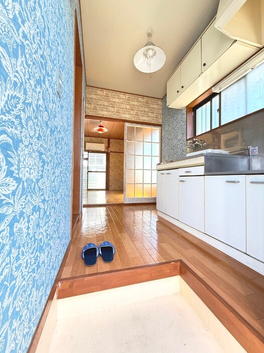 物件内観写真11　(廊下)