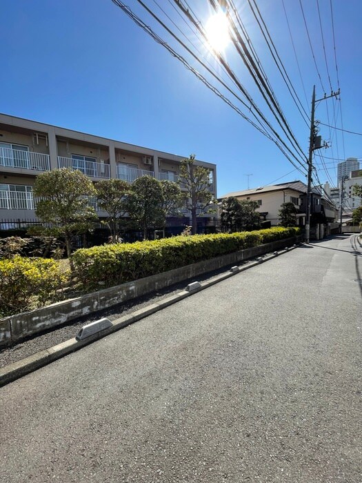 物件外観写真3　(周辺環境)