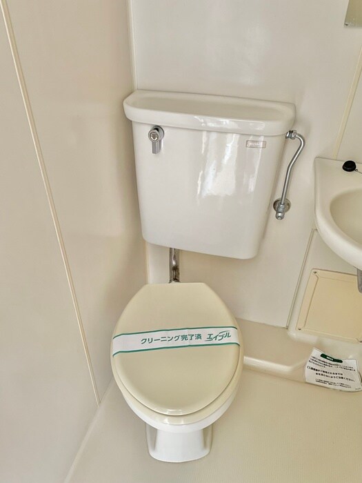 物件内観写真14　(トイレ)