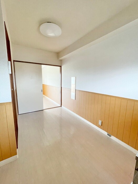 物件内観写真17　(廊下)