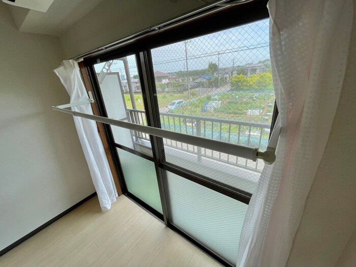 物件内観写真18　(居室)