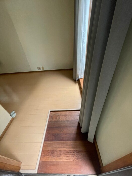 物件内観写真7　(玄関)