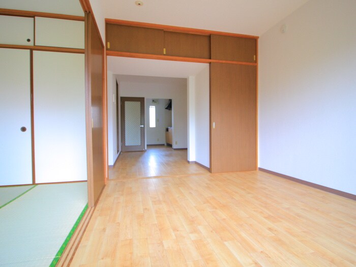 物件内観写真7　(居室)