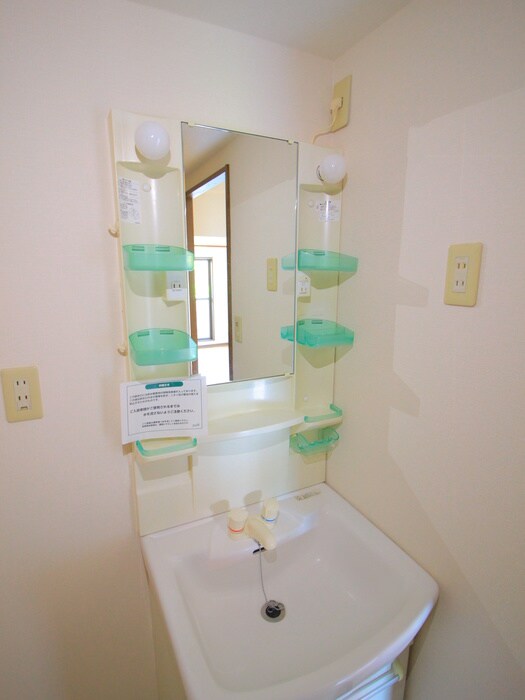 物件内観写真12　(洗面)