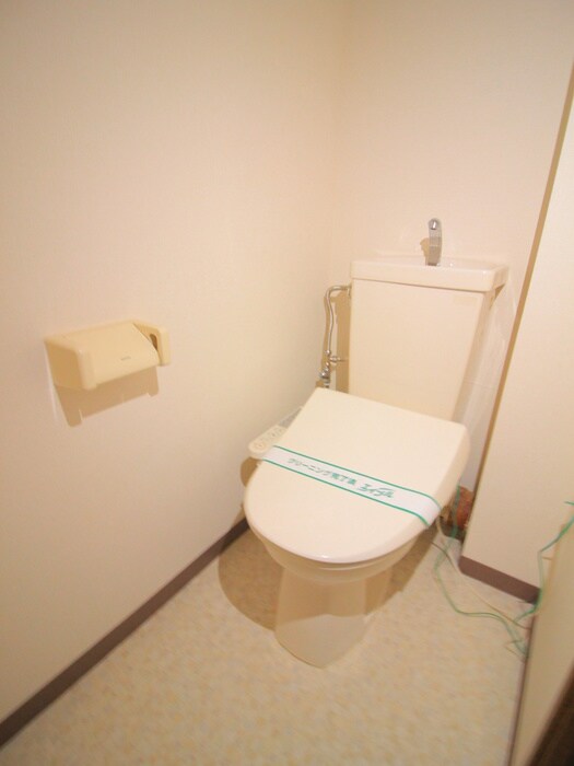 物件内観写真15　(トイレ)