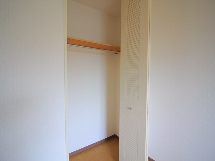 物件内観写真16　(収納)