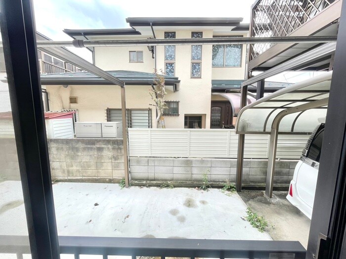 物件内観写真14　(室内からの展望)