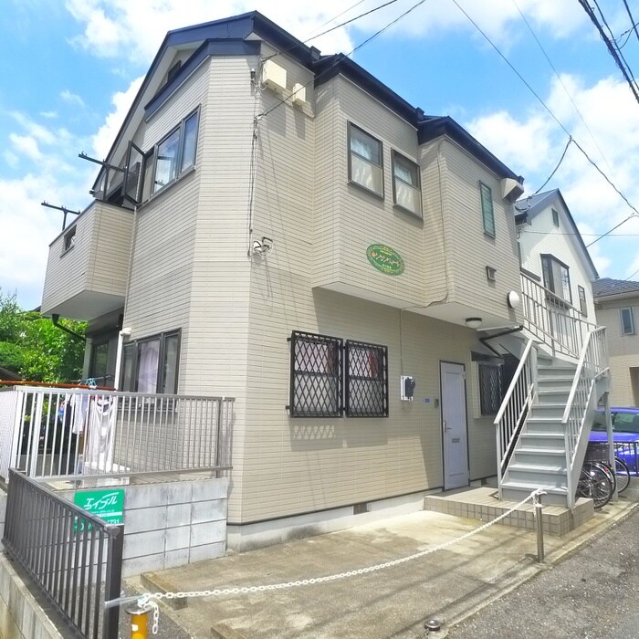 物件外観写真3　(エントランス部分)