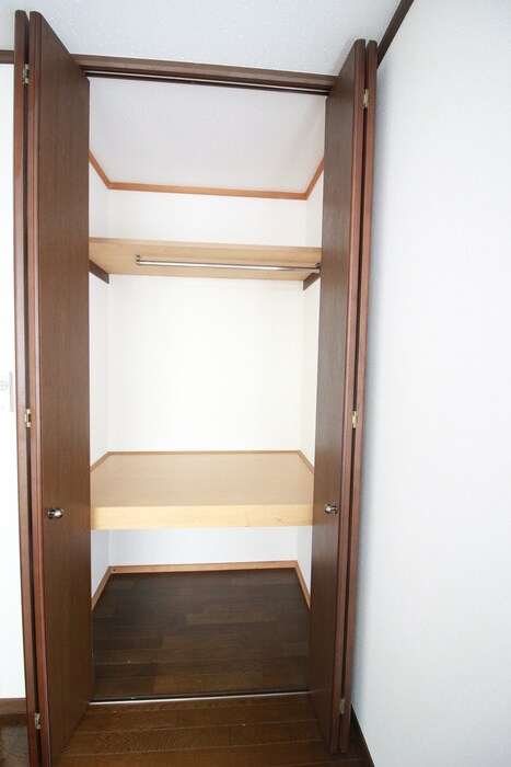 物件内観写真10　(収納)
