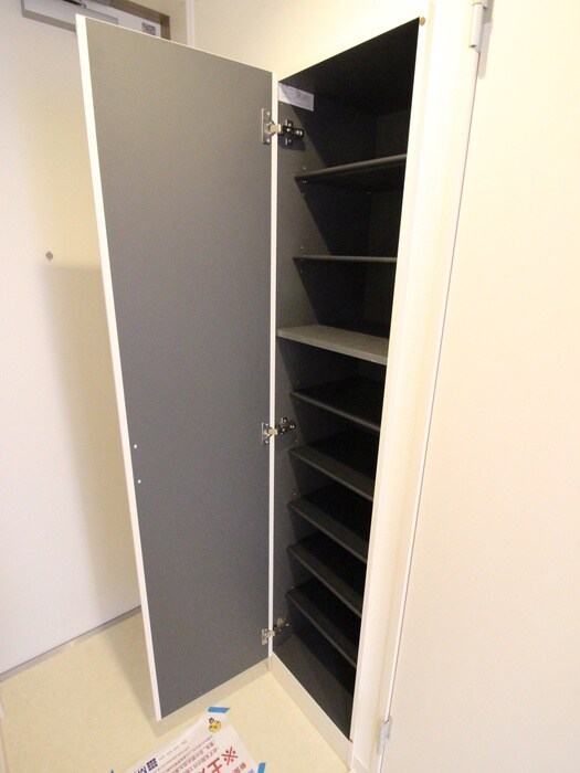 物件内観写真5　(靴箱)